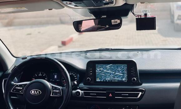 Buy Import Kia Sephia White Car in Dakar in Dakar Buy Import Kia Sephia White Car in Dakar in Dakar