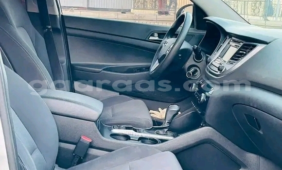 Acheter Occasion Voiture Hyundai Tucson Blanc à Dakar, Dakar Acheter Occasion Voiture Hyundai Tucson Blanc à Dakar, Dakar