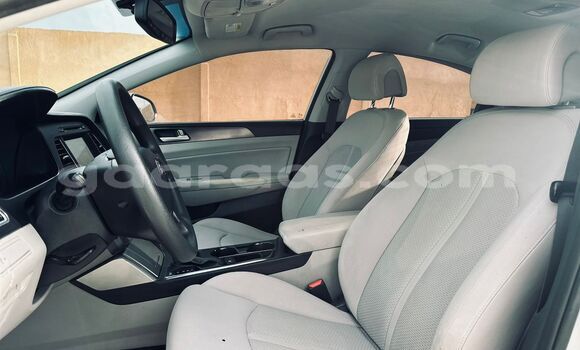 Buy Import Hyundai Sonata Silver Car in Dakar in Dakar Buy Import Hyundai Sonata Silver Car in Dakar in Dakar