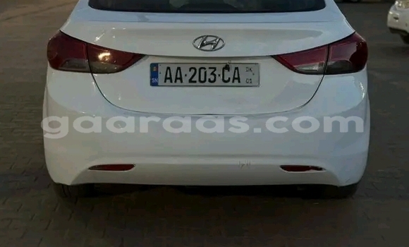 Dieundeu Occasion Hyundai Elantra White Auto in Dakar in Dakar
