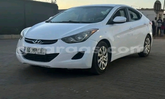 Dieundeu Occasion Hyundai Elantra White Auto in Dakar in Dakar Dieundeu Occasion Hyundai Elantra White Auto in Dakar in Dakar