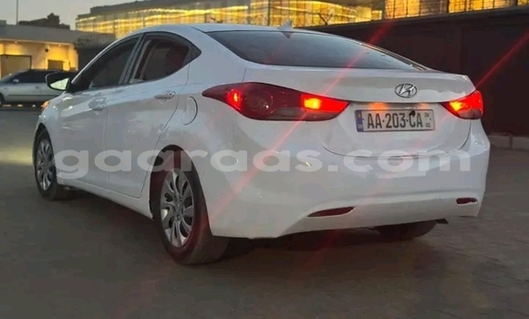 Dieundeu Occasion Hyundai Elantra White Auto in Dakar in Dakar Dieundeu Occasion Hyundai Elantra White Auto in Dakar in Dakar