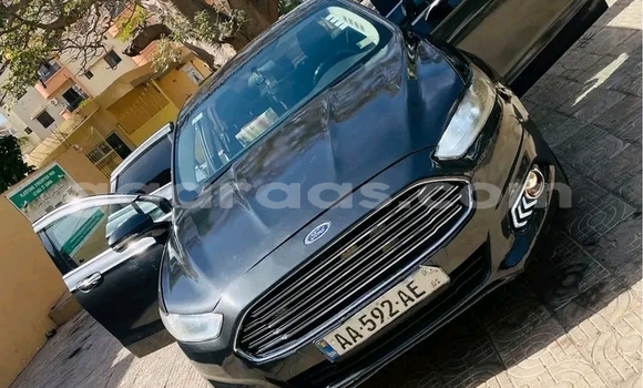 Dieundeu Occasion Ford Fusion Black Auto in Dakar in Dakar Dieundeu Occasion Ford Fusion Black Auto in Dakar in Dakar