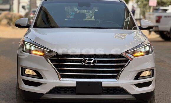 Acheter Import Voiture Hyundai Tucson Blanc à Dakar, Dakar
