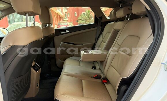 Buy Import Hyundai Tucson White Car in Dakar in Dakar Buy Import Hyundai Tucson White Car in Dakar in Dakar
