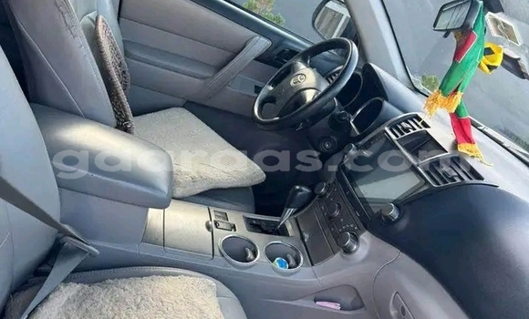 Buy Used Toyota Highlander White Car in Dakar in Dakar Buy Used Toyota Highlander White Car in Dakar in Dakar