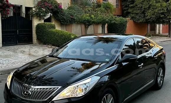 Dieundeu Occasion Hyundai Grandeur Black Auto in Dakar in Dakar Dieundeu Occasion Hyundai Grandeur Black Auto in Dakar in Dakar