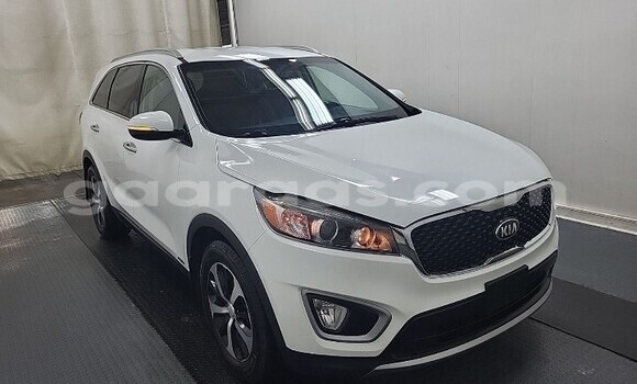 Buy Used Kia Sorento White Car in Dakar in Dakar Buy Used Kia Sorento White Car in Dakar in Dakar