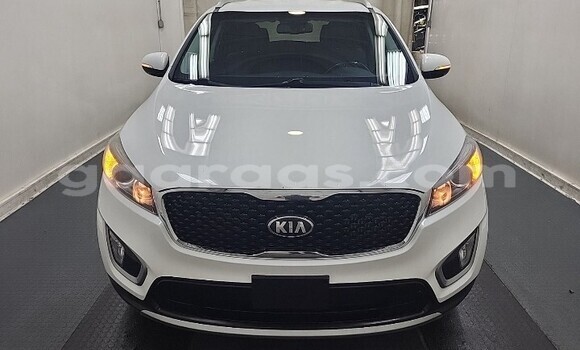 Buy Used Kia Sorento White Car in Dakar in Dakar Buy Used Kia Sorento White Car in Dakar in Dakar