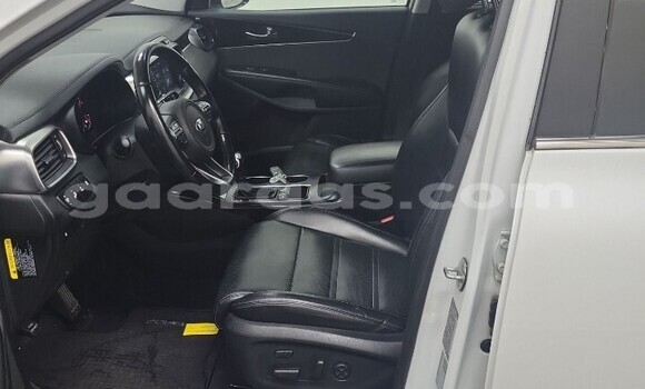 Buy Used Kia Sorento White Car in Dakar in Dakar Buy Used Kia Sorento White Car in Dakar in Dakar