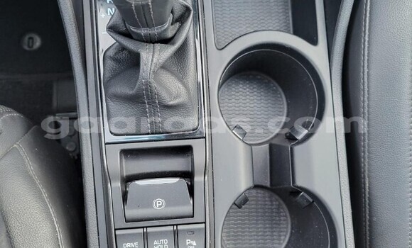 Buy Used Hyundai Tucson White Car in Dakar in Dakar Buy Used Hyundai Tucson White Car in Dakar in Dakar