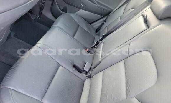 Buy Used Hyundai Tucson White Car in Dakar in Dakar Buy Used Hyundai Tucson White Car in Dakar in Dakar