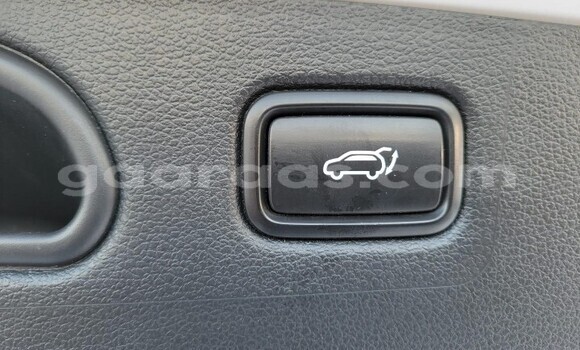 Buy Used Hyundai Tucson White Car in Dakar in Dakar Buy Used Hyundai Tucson White Car in Dakar in Dakar