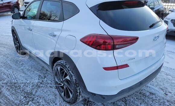 Buy Used Hyundai Tucson White Car in Dakar in Dakar Buy Used Hyundai Tucson White Car in Dakar in Dakar