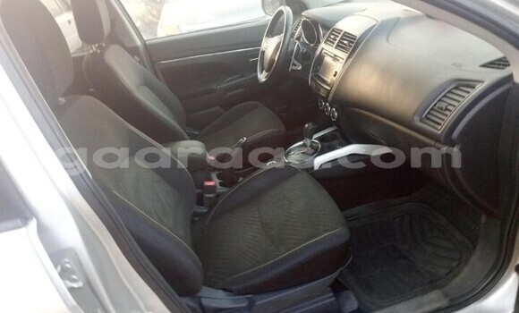 Acheter Occasion Voiture Mitsubishi RVR Gris à Dakar, Dakar Acheter Occasion Voiture Mitsubishi RVR Gris à Dakar, Dakar