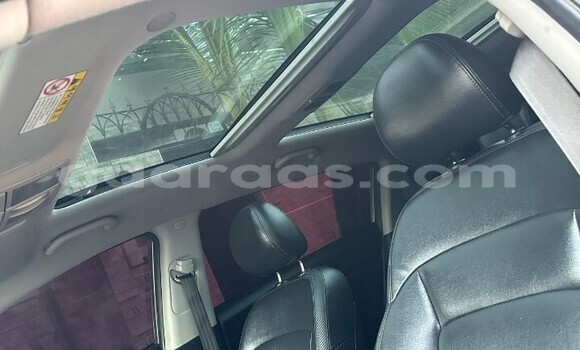 Dieundeu Occasion Kia Sportage Silver Auto in Dakar in Dakar Dieundeu Occasion Kia Sportage Silver Auto in Dakar in Dakar