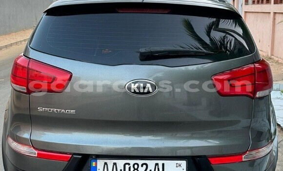 Dieundeu Occasion Kia Sportage Silver Auto in Dakar in Dakar Dieundeu Occasion Kia Sportage Silver Auto in Dakar in Dakar