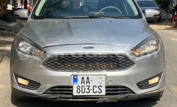 Dieundeu Occasion Ford Focus Beige Auto in Dakar in Dakar