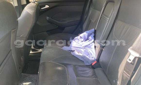 Dieundeu Occasion Ford Focus Beige Auto in Dakar in Dakar Dieundeu Occasion Ford Focus Beige Auto in Dakar in Dakar