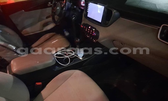 Dieundeu Occasion Kia Sorento Silver Auto in Dakar in Dakar Dieundeu Occasion Kia Sorento Silver Auto in Dakar in Dakar