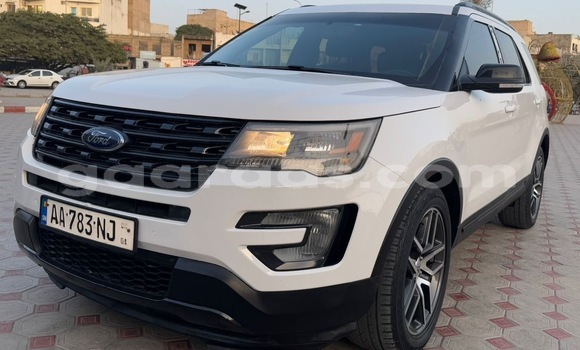 Acheter Occasion Voiture Ford Explorer Blanc à Dakar, Dakar Acheter Occasion Voiture Ford Explorer Blanc à Dakar, Dakar