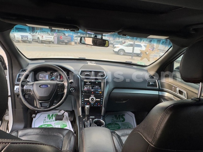 Big with watermark ford explorer dakar dakar 27467