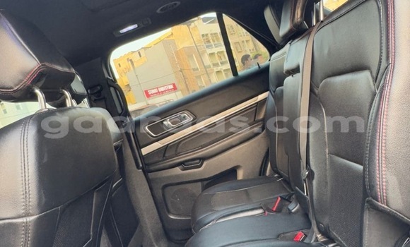 Acheter Occasion Voiture Ford Explorer Blanc à Dakar, Dakar Acheter Occasion Voiture Ford Explorer Blanc à Dakar, Dakar