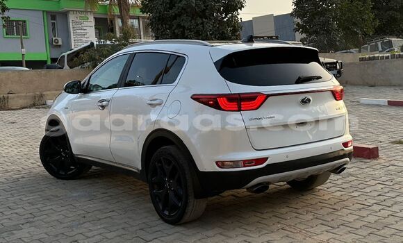 Dieundeu Imported Kia Sportage White Auto in Dakar in Dakar Dieundeu Imported Kia Sportage White Auto in Dakar in Dakar