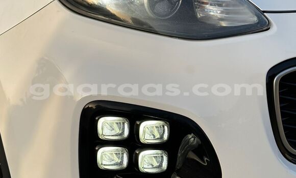 Dieundeu Imported Kia Sportage White Auto in Dakar in Dakar Dieundeu Imported Kia Sportage White Auto in Dakar in Dakar