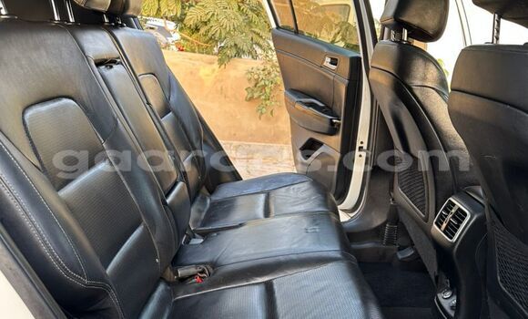 Dieundeu Imported Kia Sportage White Auto in Dakar in Dakar Dieundeu Imported Kia Sportage White Auto in Dakar in Dakar