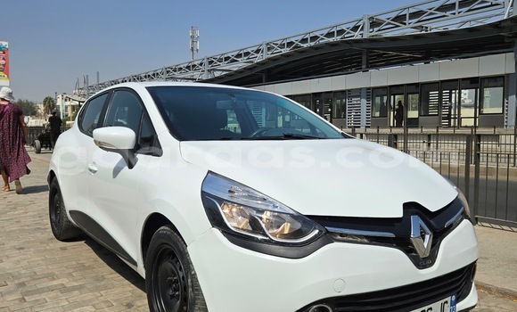 Acheter Occasion Voiture Renault Clio Blanc à Dakar, Dakar