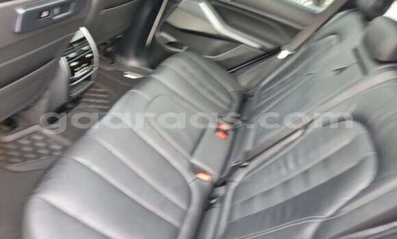 Acheter Occasion Voiture BMW X5 Blanc à Dakar, Dakar Acheter Occasion Voiture BMW X5 Blanc à Dakar, Dakar