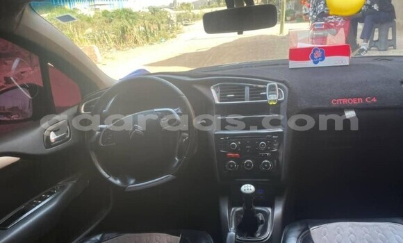 Acheter Occasion Voiture Citroen C4 Noir à Dakar, Dakar Acheter Occasion Voiture Citroen C4 Noir à Dakar, Dakar