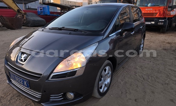 Acheter Occasion Voiture Peugeot 5008 Gris à Dakar, Dakar Acheter Occasion Voiture Peugeot 5008 Gris à Dakar, Dakar