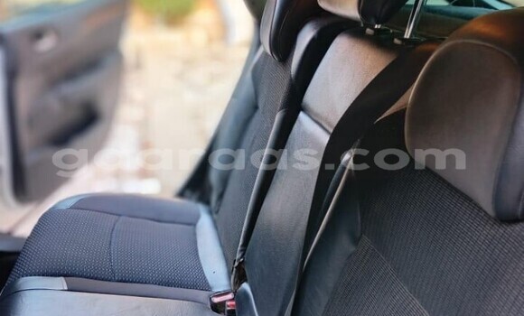 Dieundeu Occasion Citroen C4 White Auto in Dakar in Dakar Dieundeu Occasion Citroen C4 White Auto in Dakar in Dakar