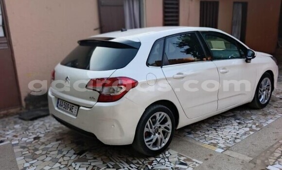 Dieundeu Occasion Citroen C4 White Auto in Dakar in Dakar Dieundeu Occasion Citroen C4 White Auto in Dakar in Dakar