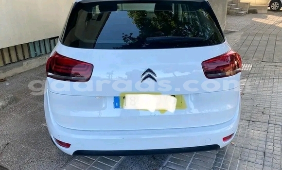 Dieundeu Occasion Citroen C4 White Auto in Dakar in Dakar Dieundeu Occasion Citroen C4 White Auto in Dakar in Dakar