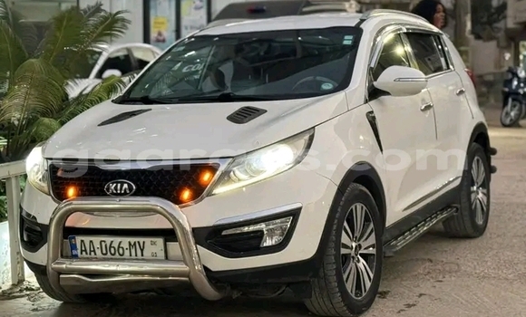 Dieundeu Occasion Kia Sportage White Auto in Dakar in Dakar Dieundeu Occasion Kia Sportage White Auto in Dakar in Dakar