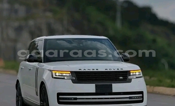 Buy Used Range Rover Evoque White Car in Dakar in Dakar Buy Used Range Rover Evoque White Car in Dakar in Dakar