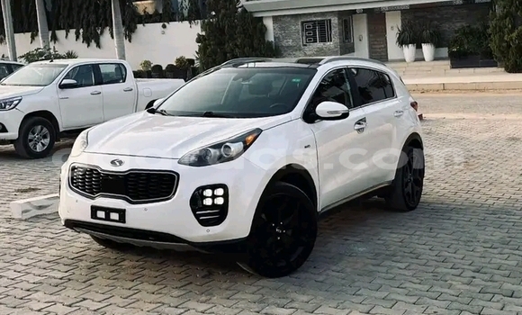 Dieundeu Occasion Kia Sportage White Auto in Dakar in Dakar Dieundeu Occasion Kia Sportage White Auto in Dakar in Dakar