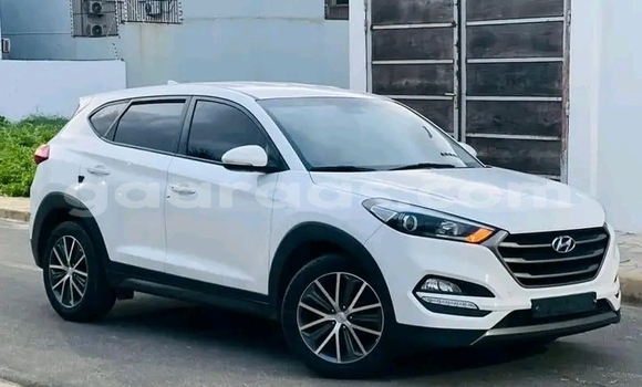 Dieundeu Occasion Hyundai Tucson White Auto in Dakar in Dakar Dieundeu Occasion Hyundai Tucson White Auto in Dakar in Dakar