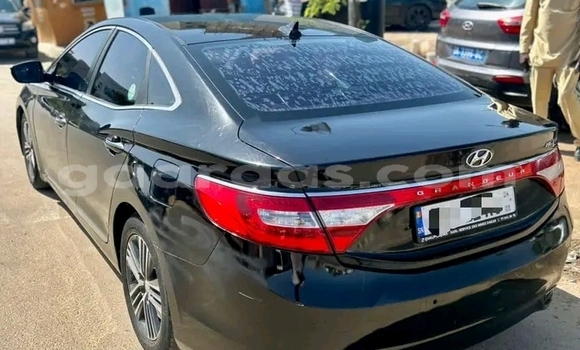 Dieundeu Occasion Hyundai Grandeur Black Auto in Dakar in Dakar Dieundeu Occasion Hyundai Grandeur Black Auto in Dakar in Dakar