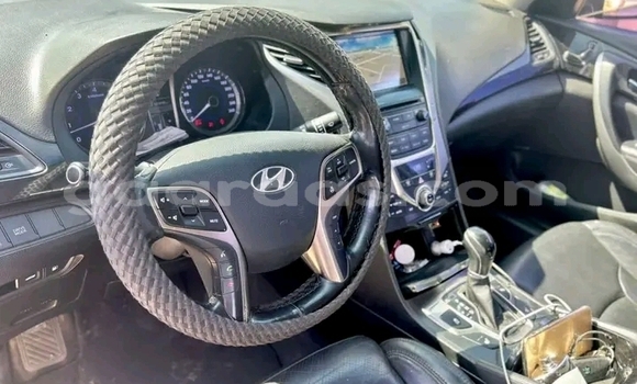 Dieundeu Occasion Hyundai Grandeur Black Auto in Dakar in Dakar Dieundeu Occasion Hyundai Grandeur Black Auto in Dakar in Dakar