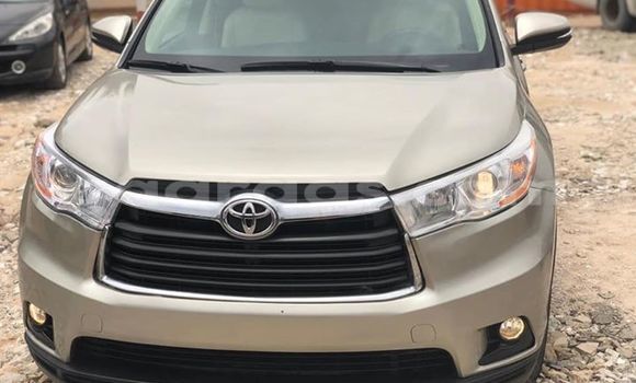 Acheter Occasion Voiture Toyota Highlander Beige à Dakar, Dakar Acheter Occasion Voiture Toyota Highlander Beige à Dakar, Dakar