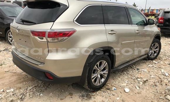 Acheter Occasion Voiture Toyota Highlander Beige à Dakar, Dakar Acheter Occasion Voiture Toyota Highlander Beige à Dakar, Dakar