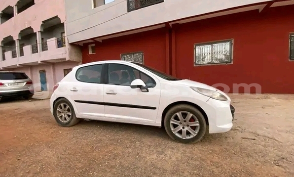 Acheter Occasion Voiture Peugeot 207 Blanc à Dakar, Dakar