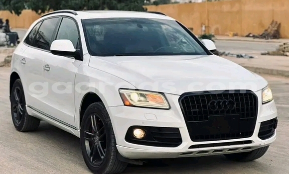 Dieundeu Occasion Audi Q5 White Auto in Dakar in Dakar Dieundeu Occasion Audi Q5 White Auto in Dakar in Dakar