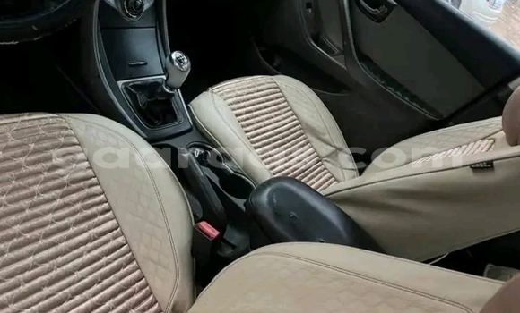 Dieundeu Occasion Hyundai Elantra White Auto in Dakar in Dakar Dieundeu Occasion Hyundai Elantra White Auto in Dakar in Dakar