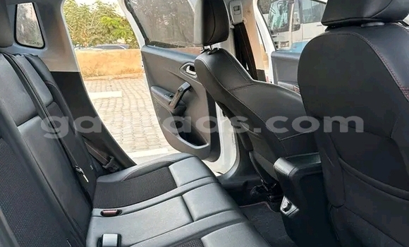 Buy Used Peugeot 2008 White Car in Dakar in Dakar Buy Used Peugeot 2008 White Car in Dakar in Dakar