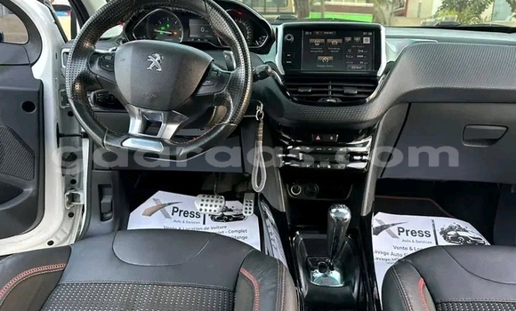 Buy Used Peugeot 2008 White Car in Dakar in Dakar Buy Used Peugeot 2008 White Car in Dakar in Dakar
